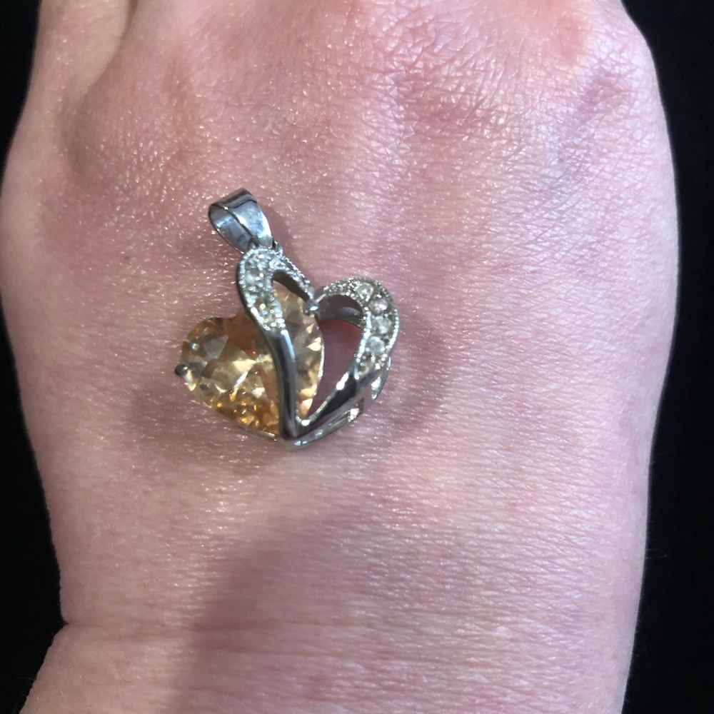 Fashion pendant